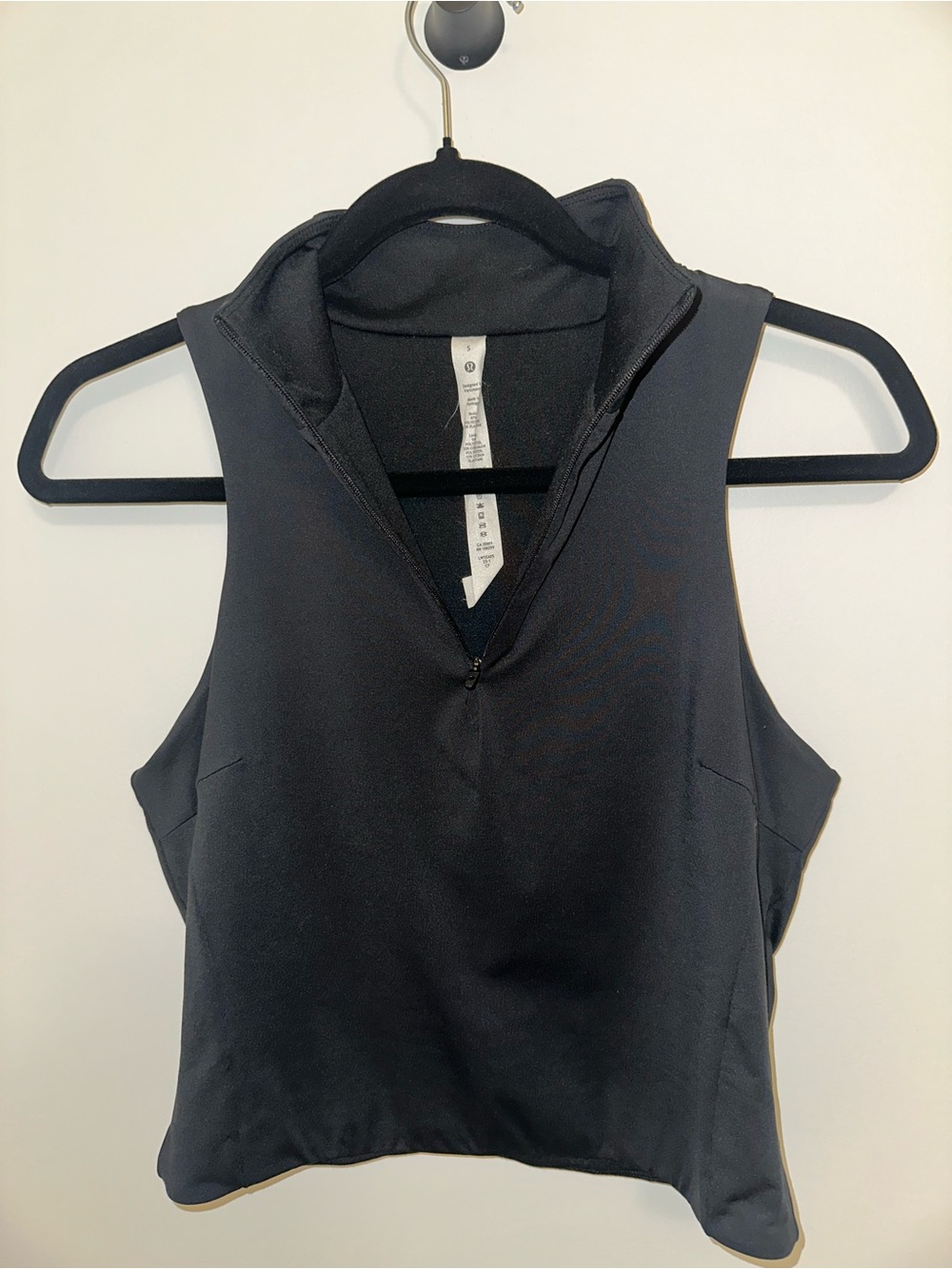 Lululemon Athletica Black Sleeveless Quarter-Zip Tank